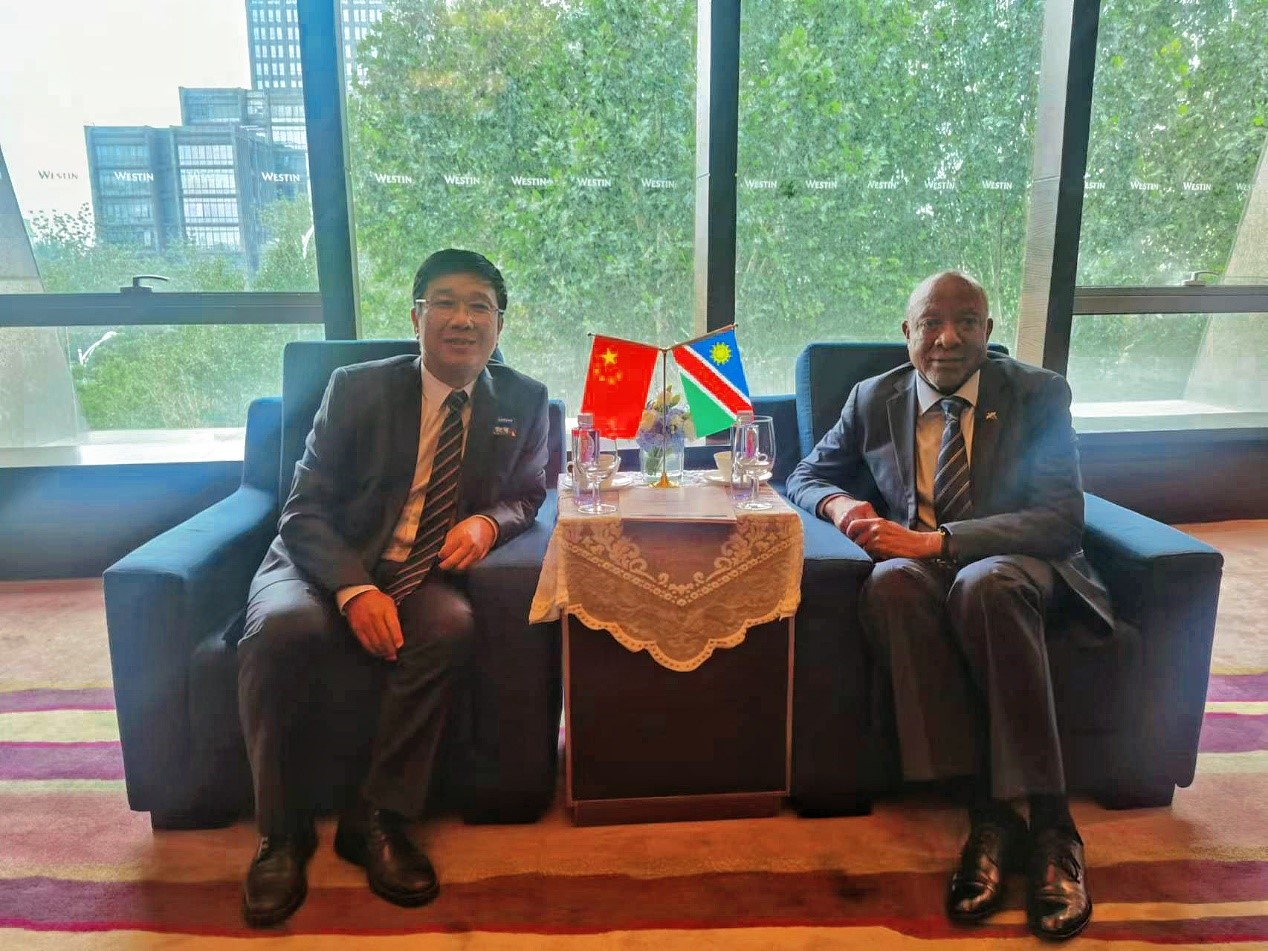 中非合作论坛期间bb贝博资源 董事长王平卫拜会三国总统